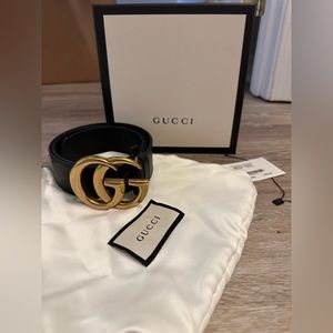 AUTHENTIC GUCCI BELT (GG)